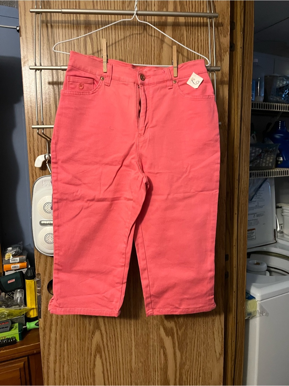 Gloria Vanderbilt Coral Pink Cropped Jeans